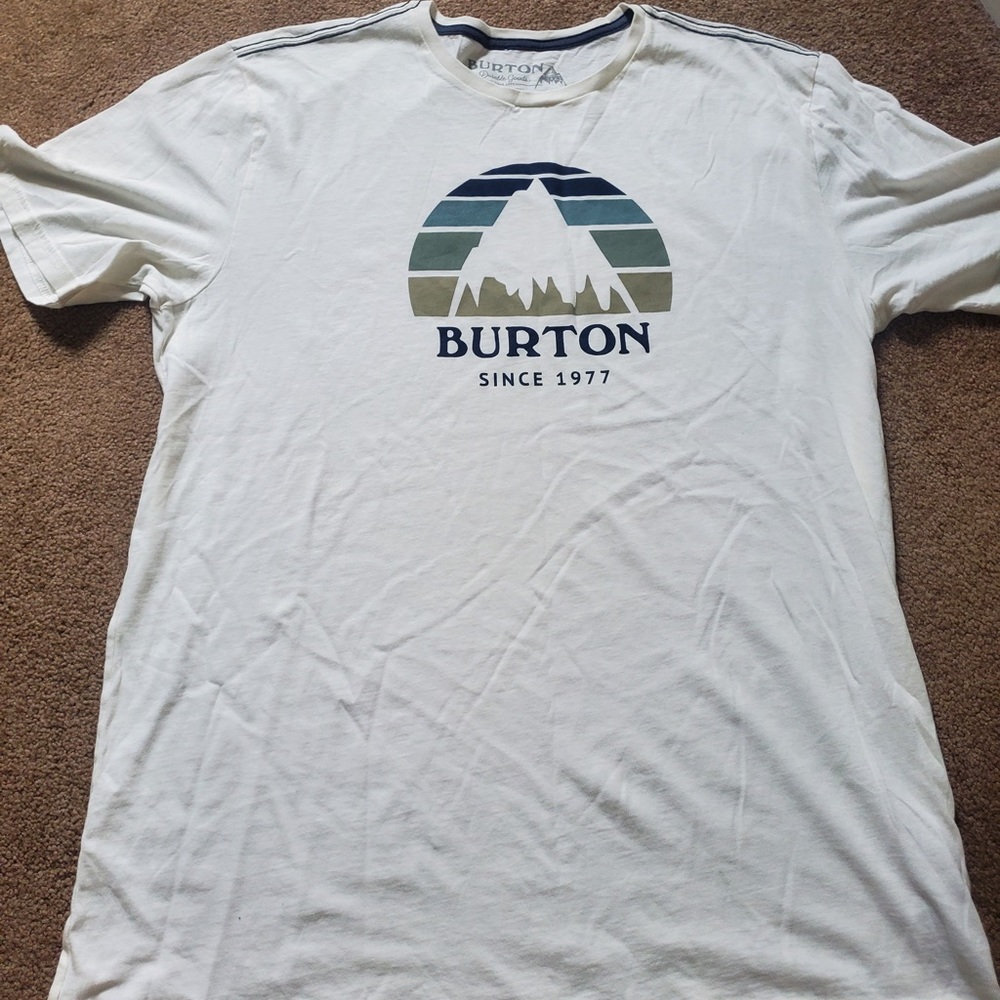 Men’s XL Burton Tshirts. (2) - Picture 5 of 5